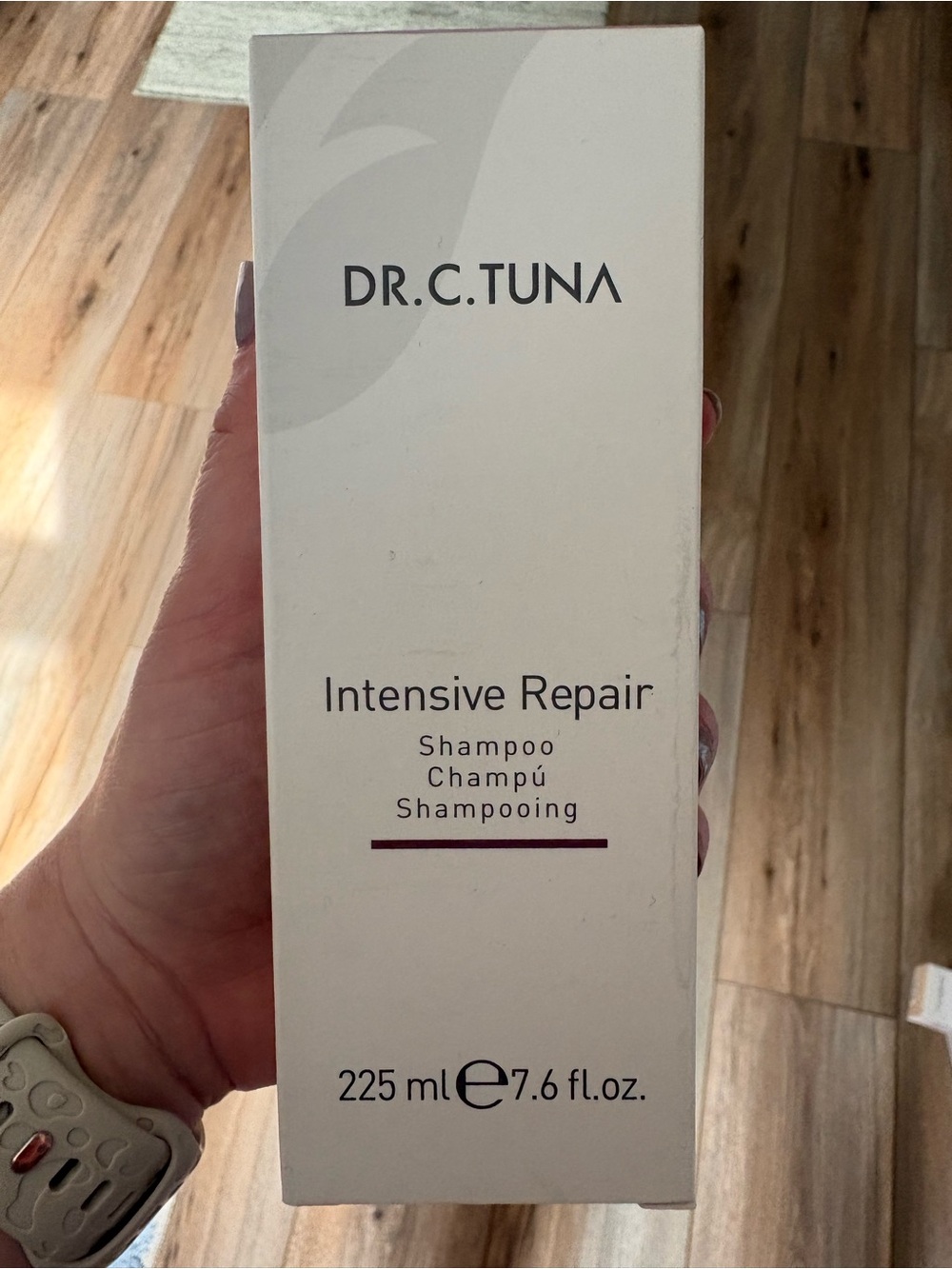 Farmasi Intensive Repair Shampoo - White with Maroon Accent
